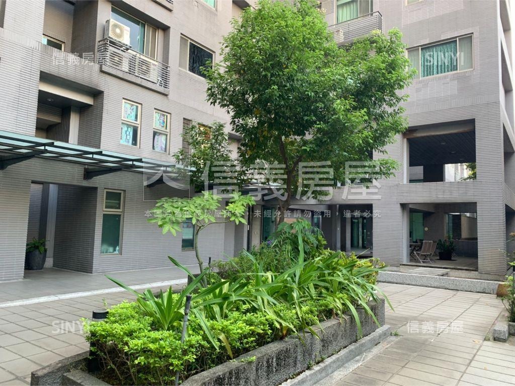 專任竹城新宿美三房車位房屋室內格局與周邊環境