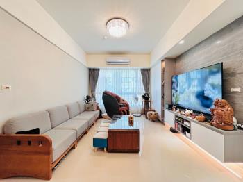 竹城新宿三房車位