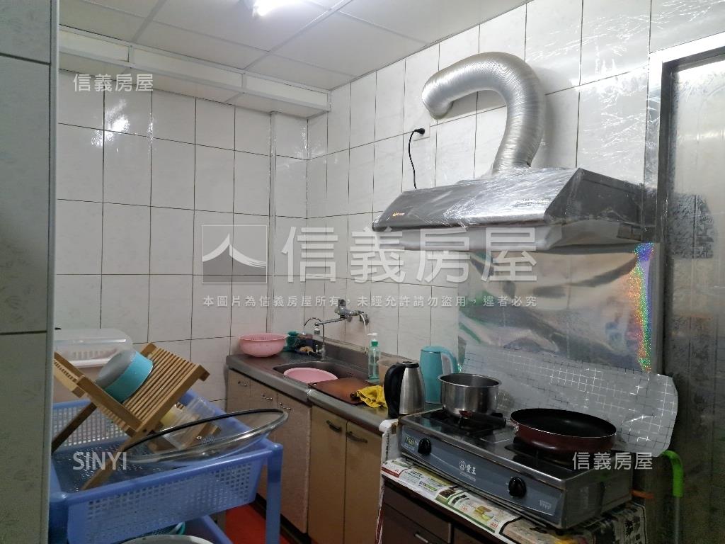 東區精武低總價儚い美透天房屋室內格局與周邊環境