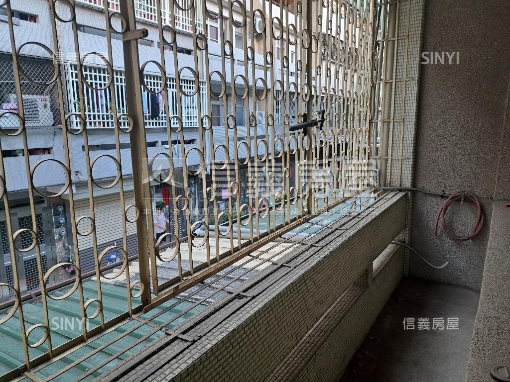 東區精武低總價儚い美透天房屋室內格局與周邊環境