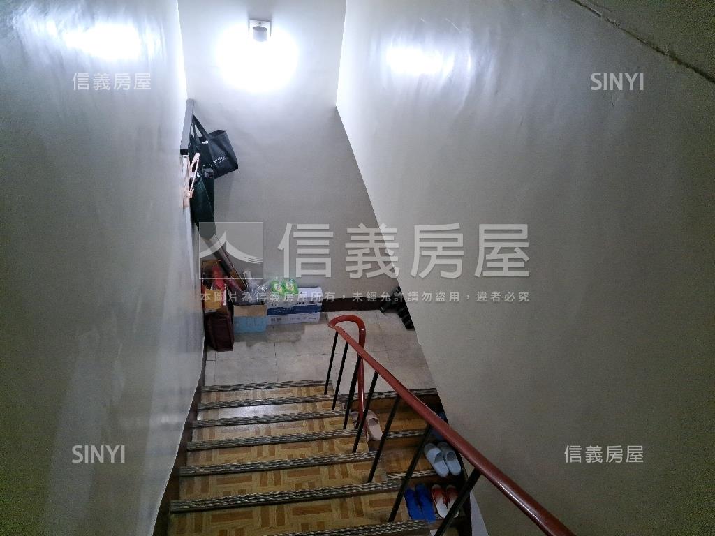 東區精武低總價儚い美透天房屋室內格局與周邊環境