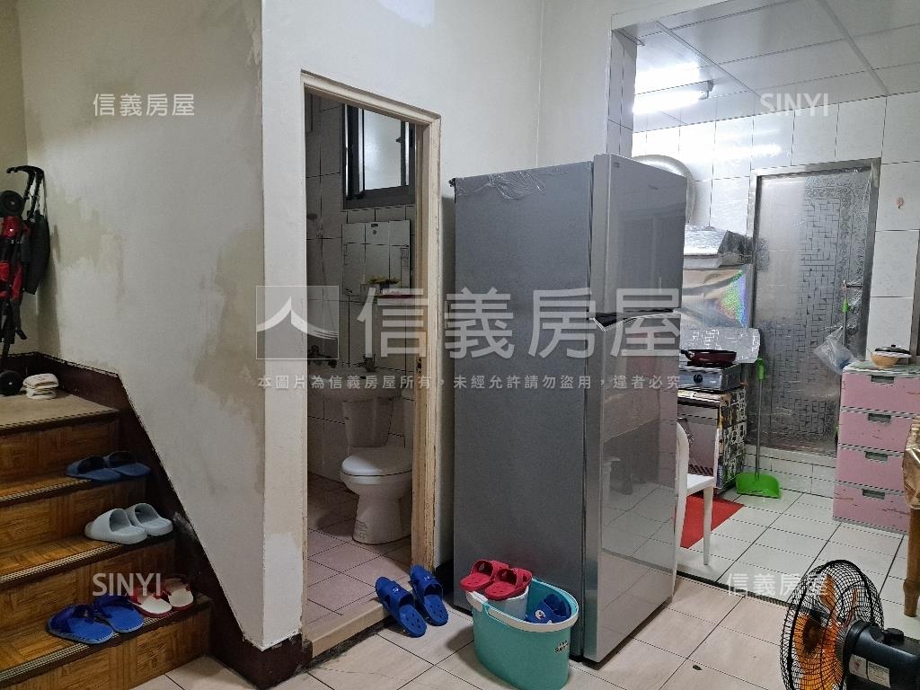 東區精武低總價儚い美透天房屋室內格局與周邊環境