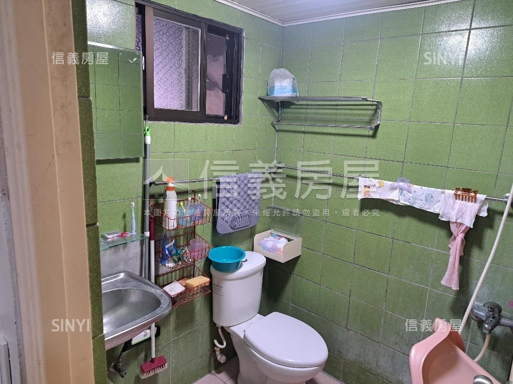 東區精武低總價儚い美透天房屋室內格局與周邊環境