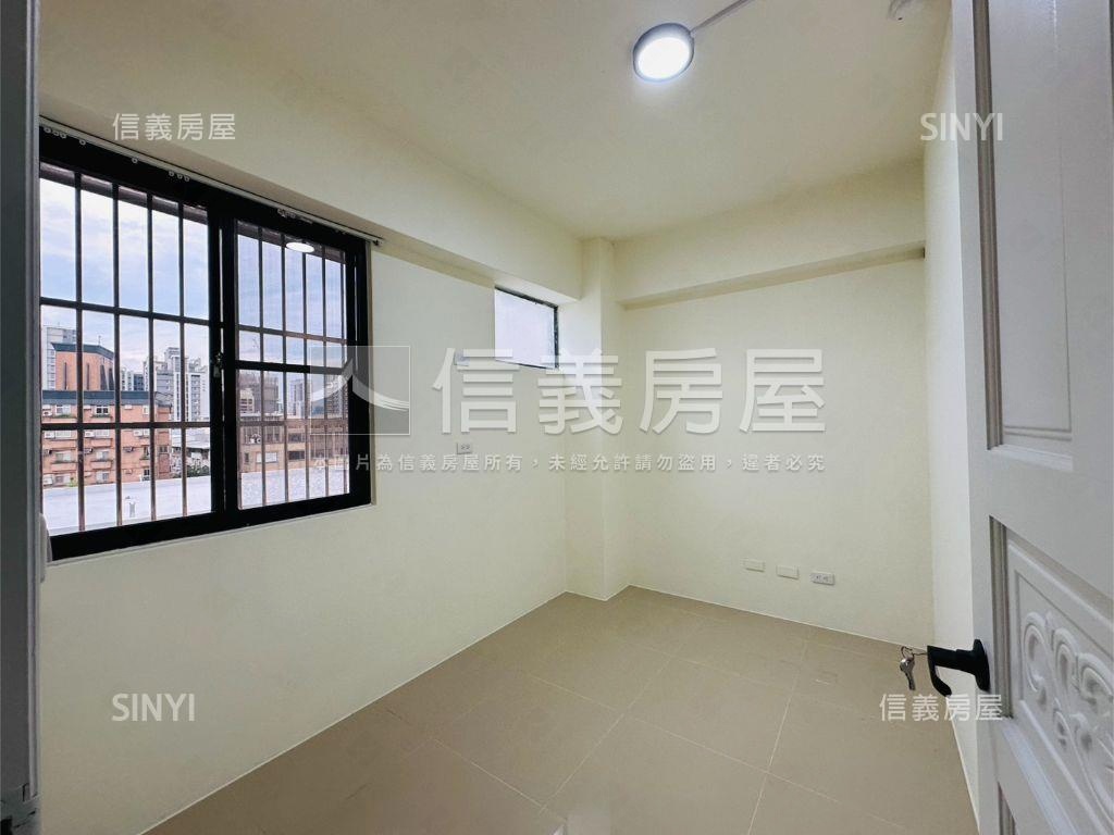 近喜來登輕鬆成家三房房屋室內格局與周邊環境