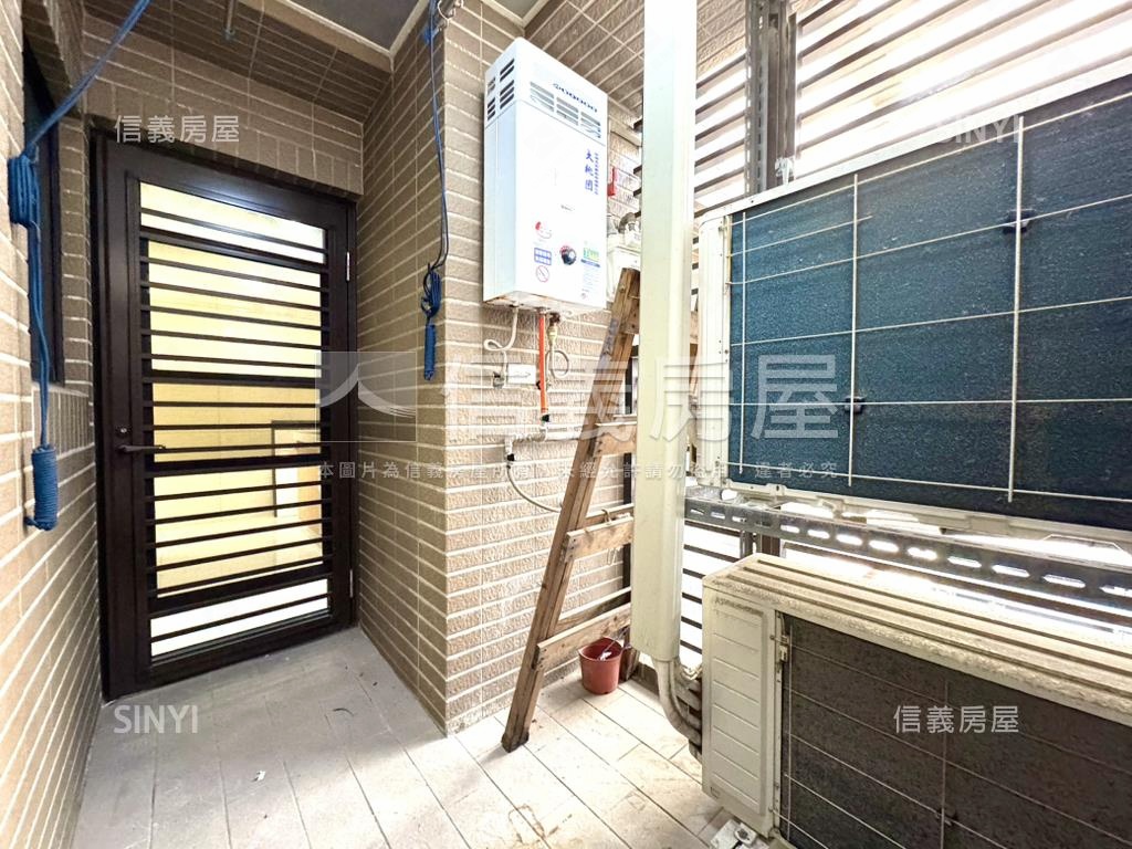 青埔近高鐵國品苑三房車位房屋室內格局與周邊環境