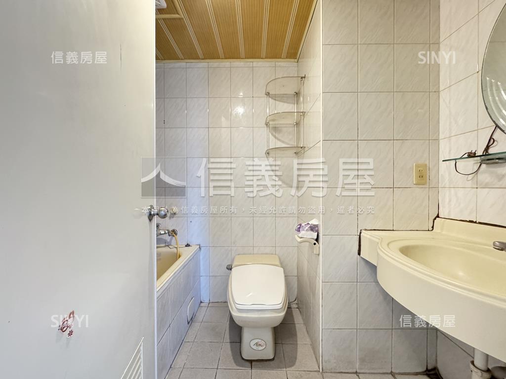 免千萬捷運旁高樓景觀四房房屋室內格局與周邊環境