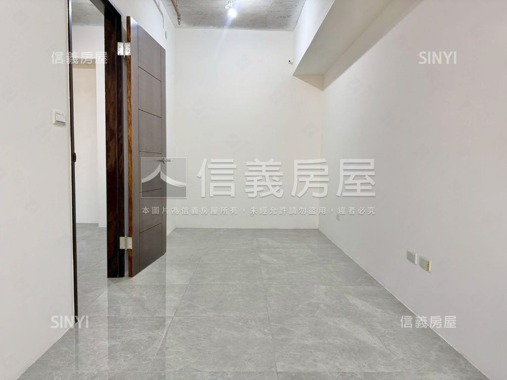 宇成植感高樓兩房平車房屋室內格局與周邊環境