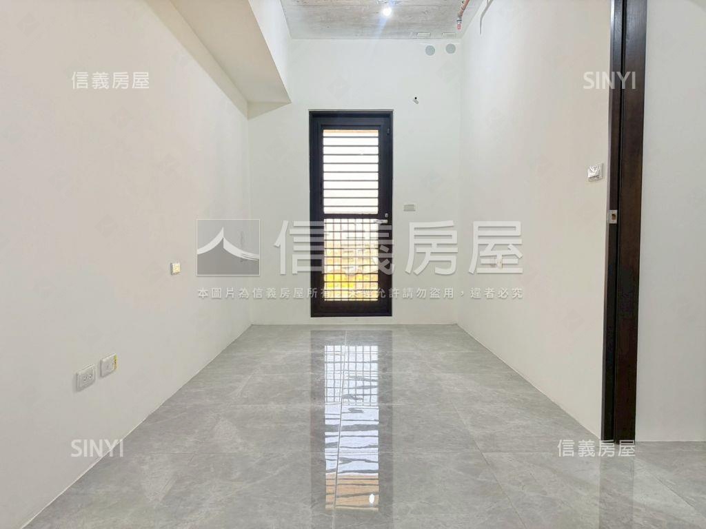 宇成植感高樓兩房平車房屋室內格局與周邊環境