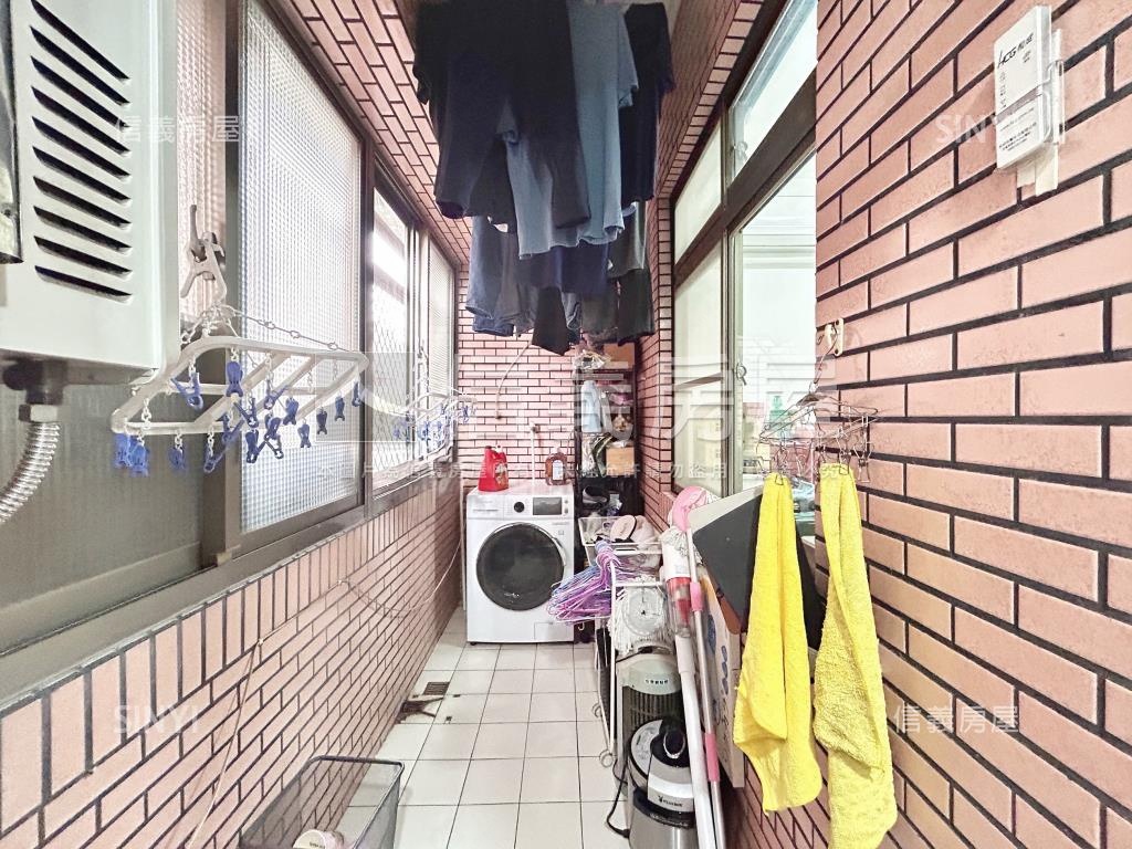 龍長吟３房車位房屋室內格局與周邊環境