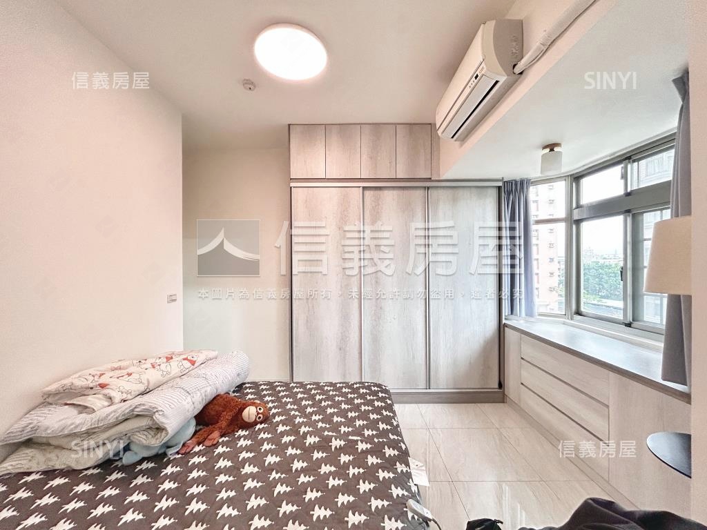 龍長吟３房車位房屋室內格局與周邊環境