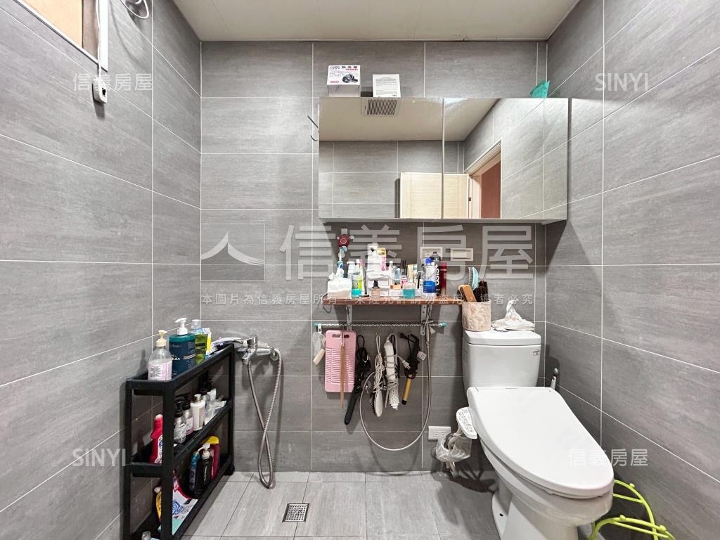 龍長吟３房車位房屋室內格局與周邊環境