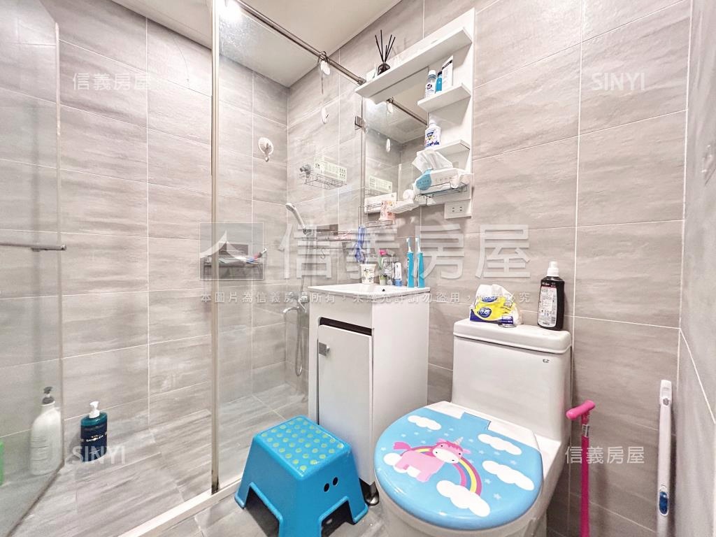 龍長吟３房車位房屋室內格局與周邊環境