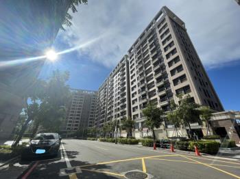 專任佳瑞遊成家三房車位