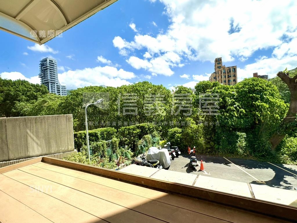 天母磺溪第一排綠景房屋室內格局與周邊環境