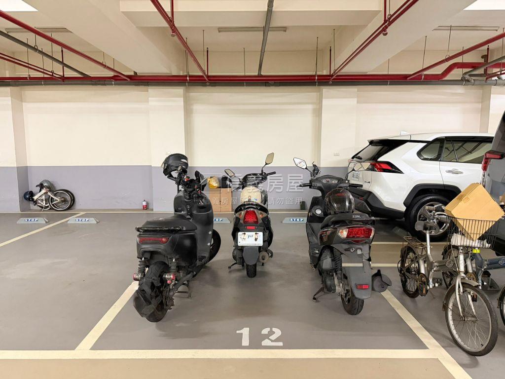 掬園兩房平車美裝潢房屋室內格局與周邊環境