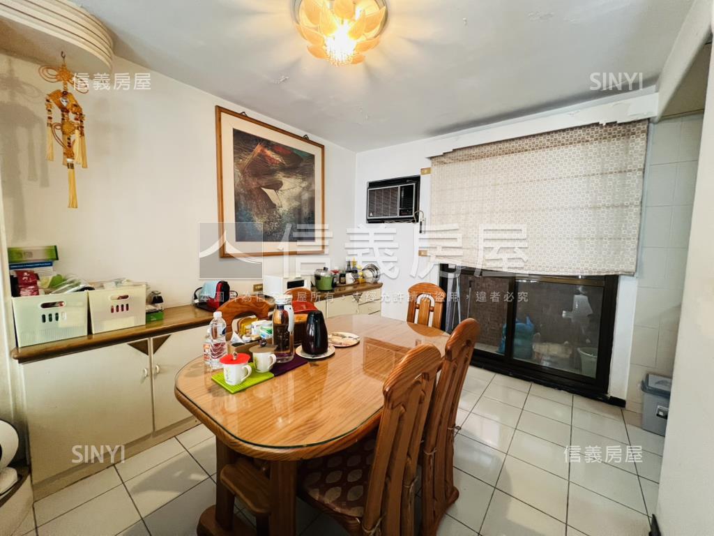 芝園面中庭景觀＋坡平車位房屋室內格局與周邊環境