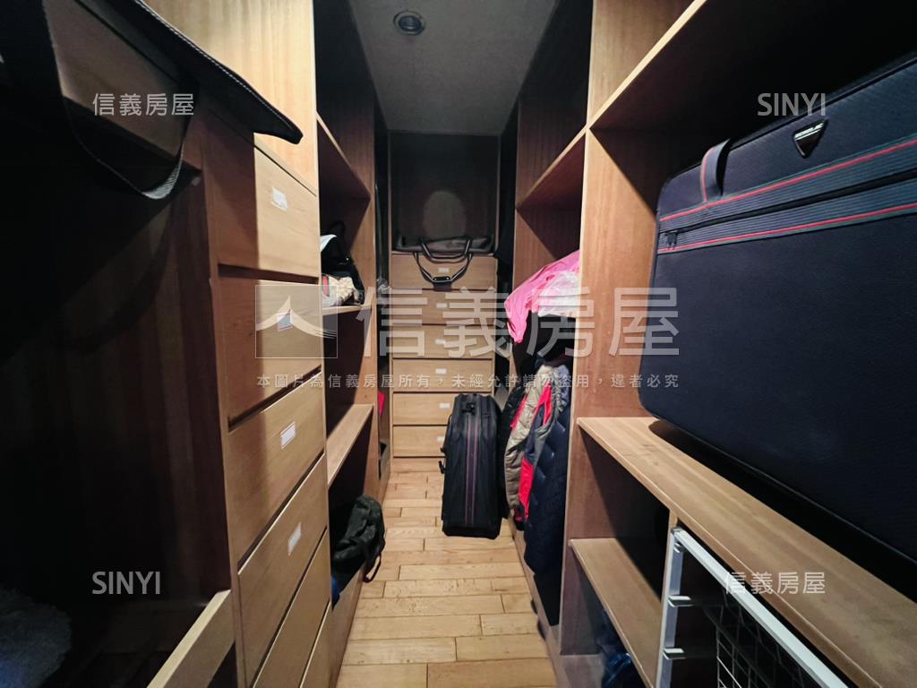 芝園面中庭景觀＋坡平車位房屋室內格局與周邊環境