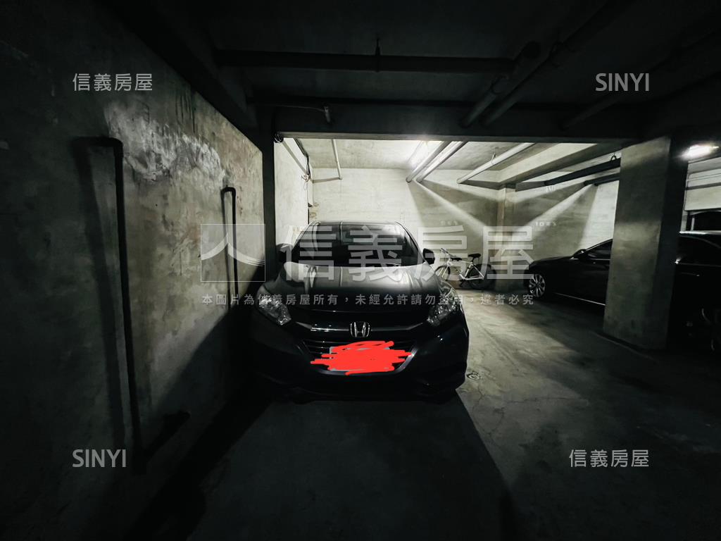 芝園面中庭景觀＋坡平車位房屋室內格局與周邊環境