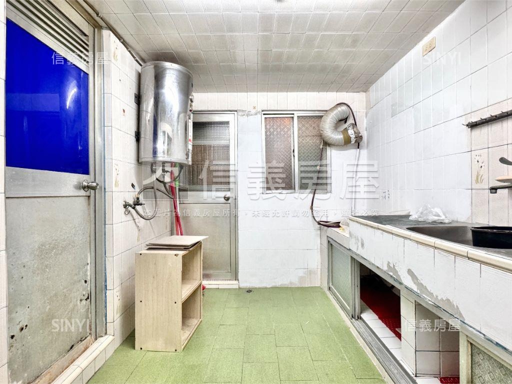 莒光市場面寬透天房屋室內格局與周邊環境