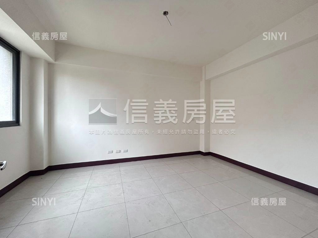 三賢公園旁電梯別墅房屋室內格局與周邊環境