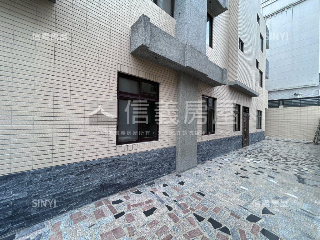 三賢公園旁電梯別墅房屋室內格局與周邊環境