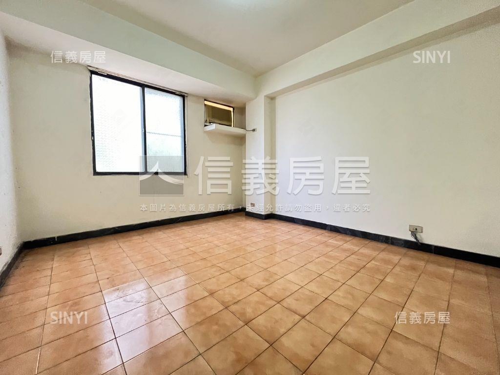 近捷運站四房公寓讚讚房屋室內格局與周邊環境