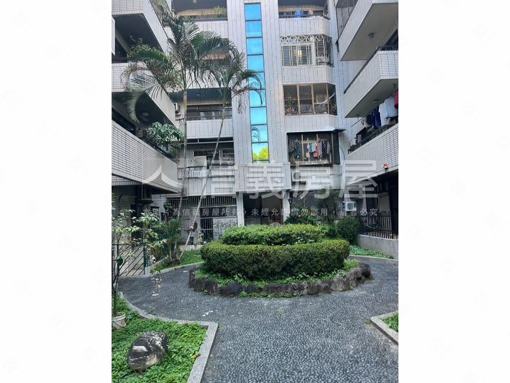 近捷運站四房公寓讚讚房屋室內格局與周邊環境