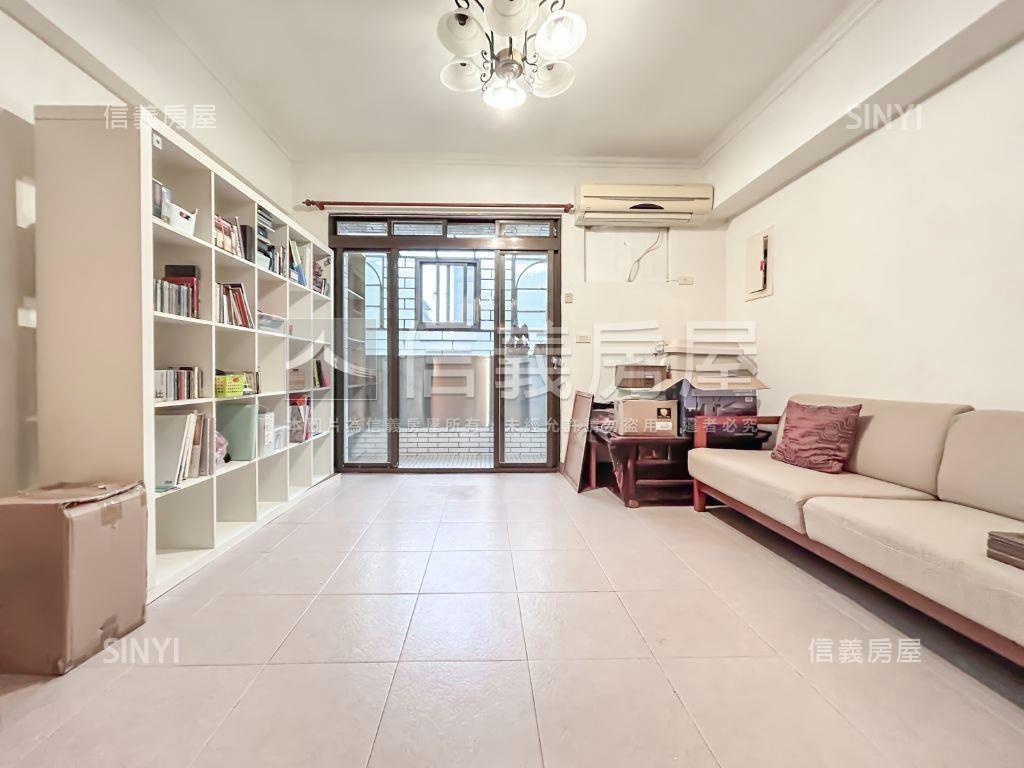 忠孝捷運雙併華廈房屋室內格局與周邊環境