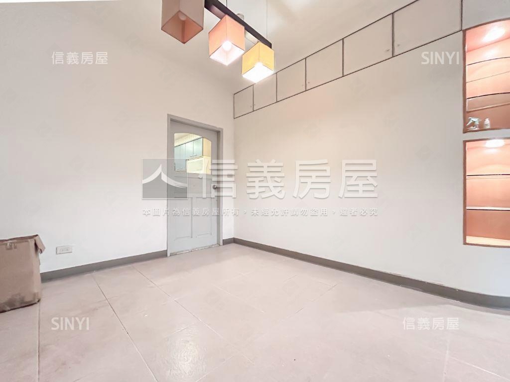 忠孝捷運雙併華廈房屋室內格局與周邊環境