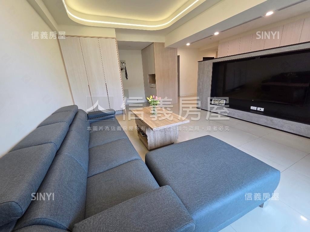 駁二輕軌海揚質感四房平車房屋室內格局與周邊環境