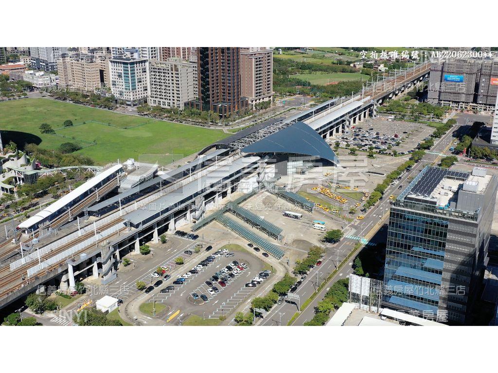 高鐵區穩定收租水琉璃店面房屋室內格局與周邊環境