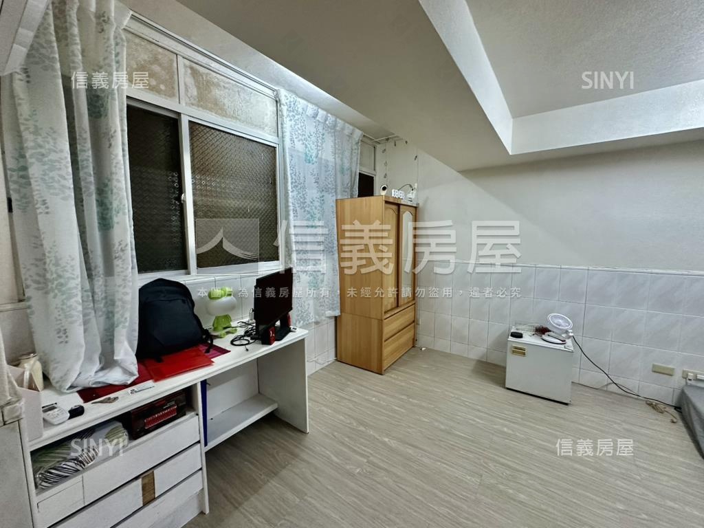 亞灣漢神．近輕軌小資宅房屋室內格局與周邊環境