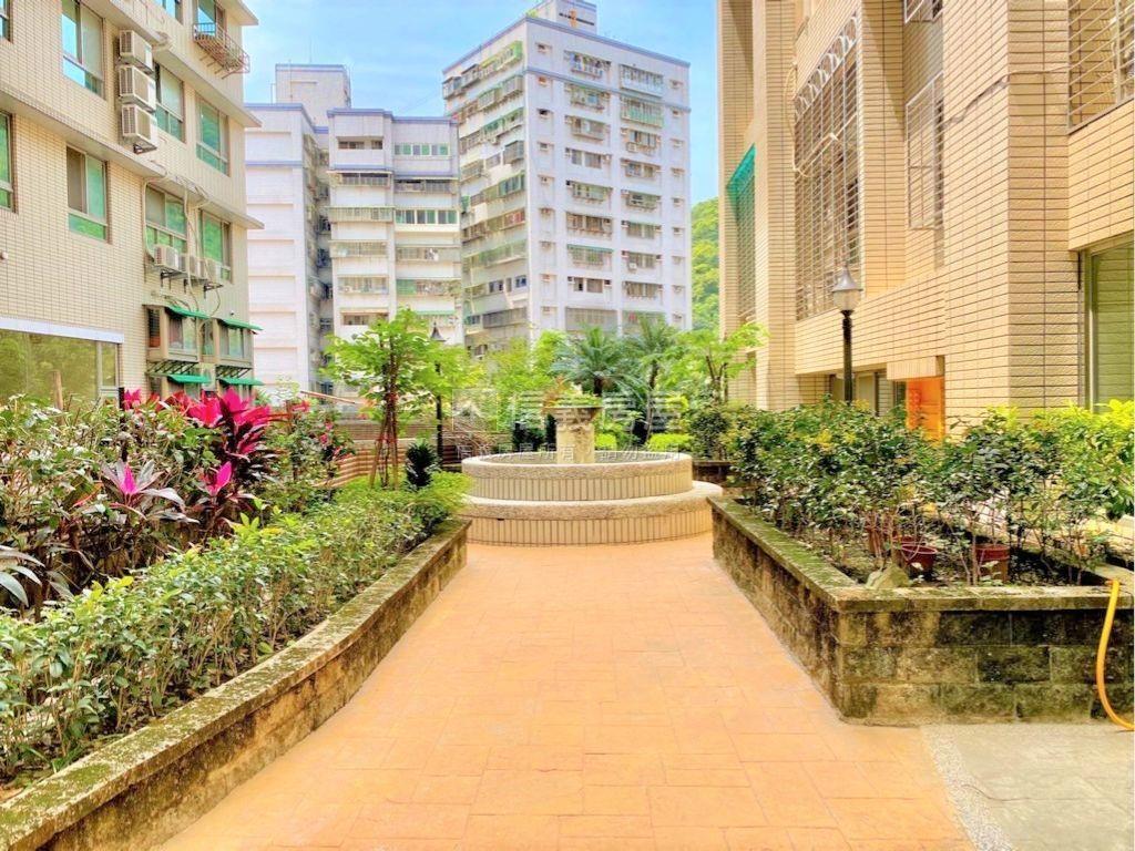 磅礡美景～稀有邊間２房房屋室內格局與周邊環境