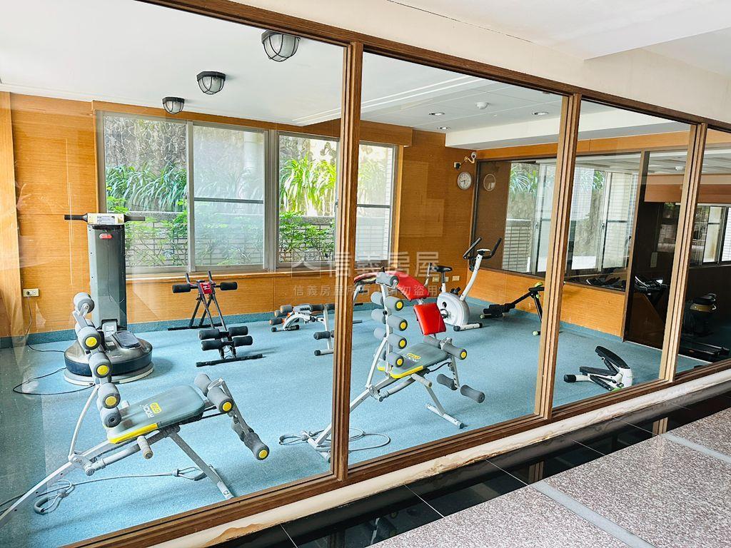 強力推薦高樓美景邊間兩房房屋室內格局與周邊環境