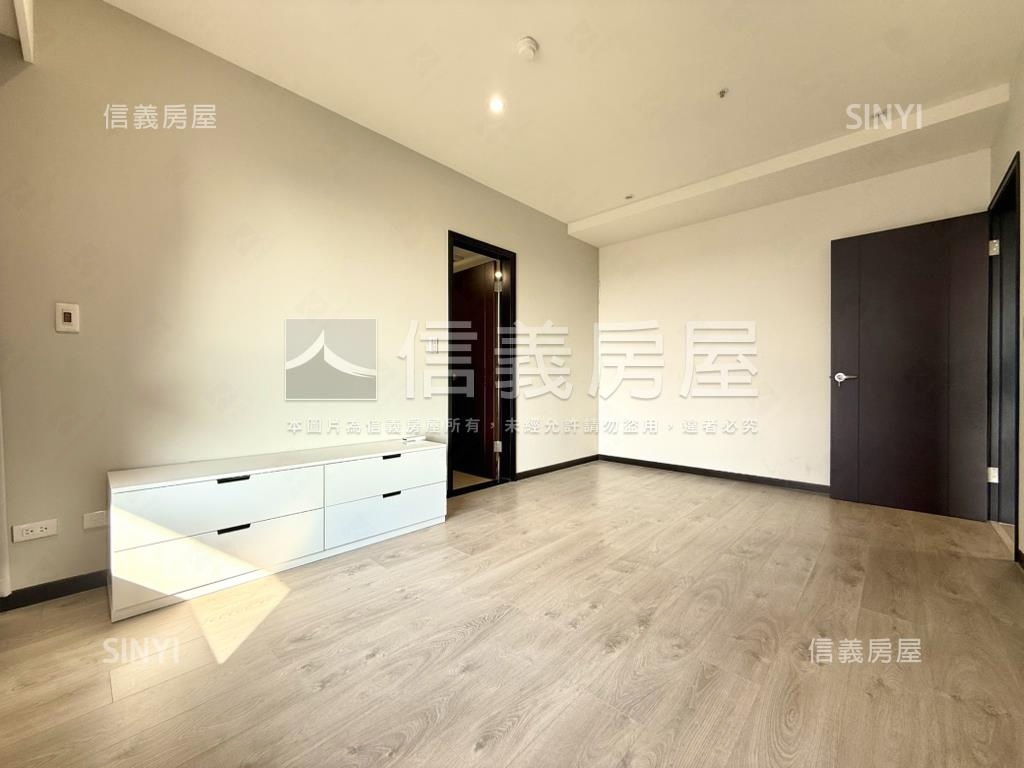 Ａ１９站樂天景觀三房車位房屋室內格局與周邊環境