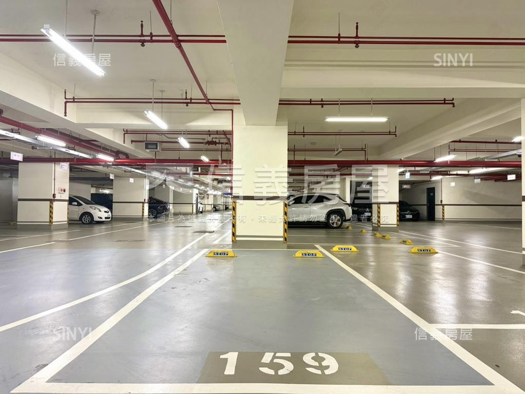 Ａ１９站樂天景觀三房車位房屋室內格局與周邊環境