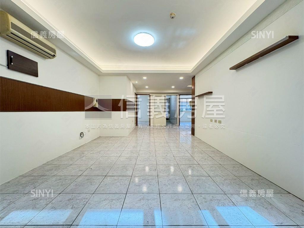 南屯五期四房附車位房屋室內格局與周邊環境