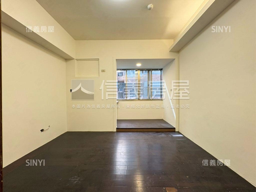 南屯五期四房附車位房屋室內格局與周邊環境