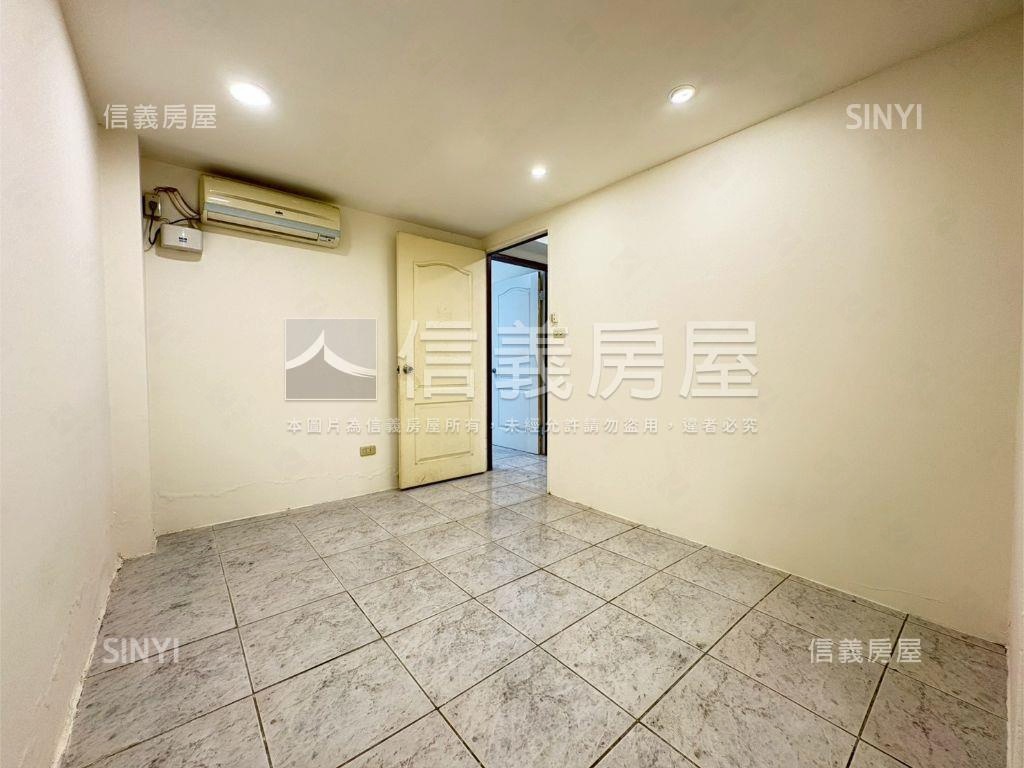 南屯五期四房附車位房屋室內格局與周邊環境