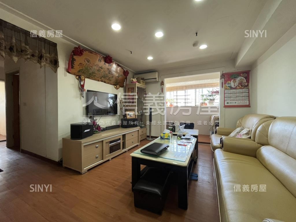 高樓遠景光明電梯３房房屋室內格局與周邊環境