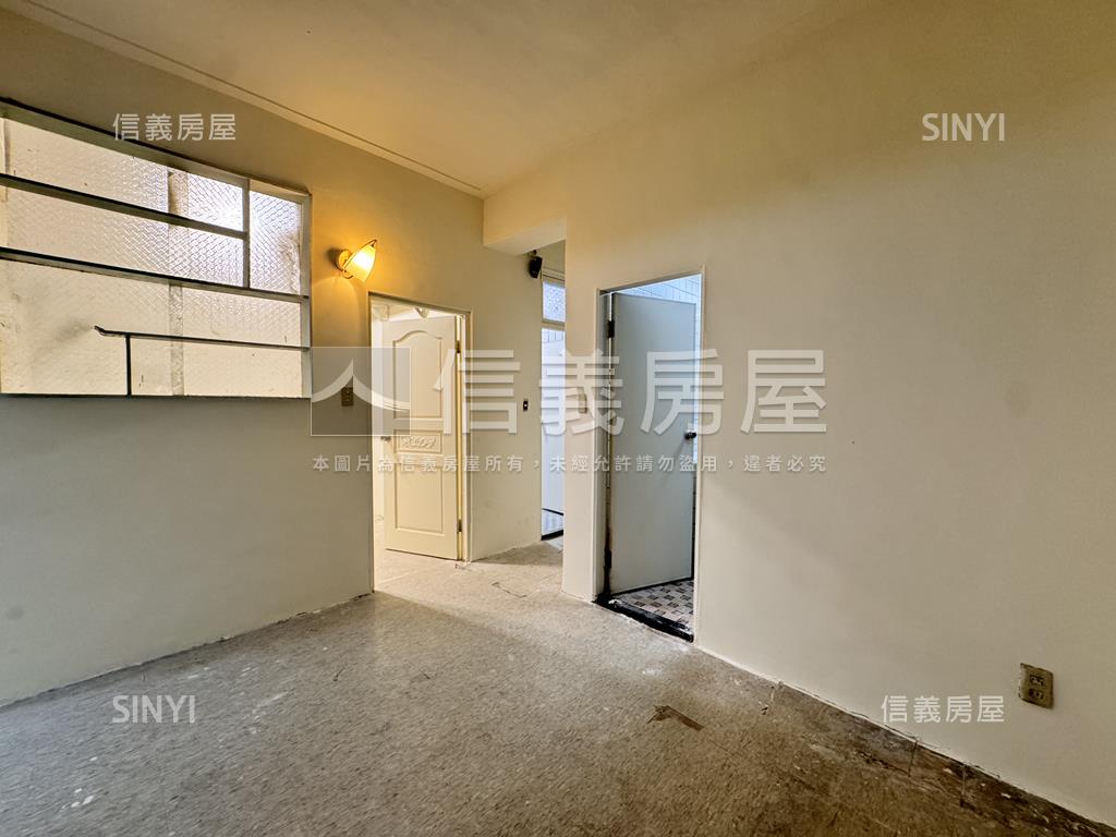 專約和平東附小龍門一樓房屋室內格局與周邊環境