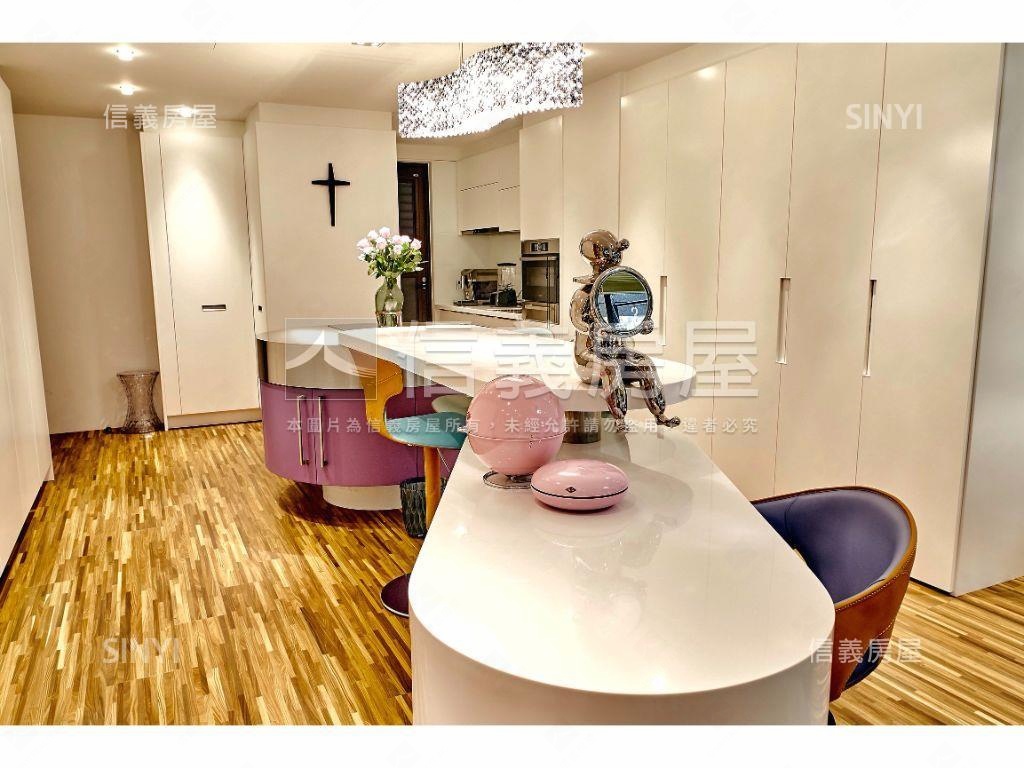 臻藏忠泰極雅緻裝潢露台戶房屋室內格局與周邊環境