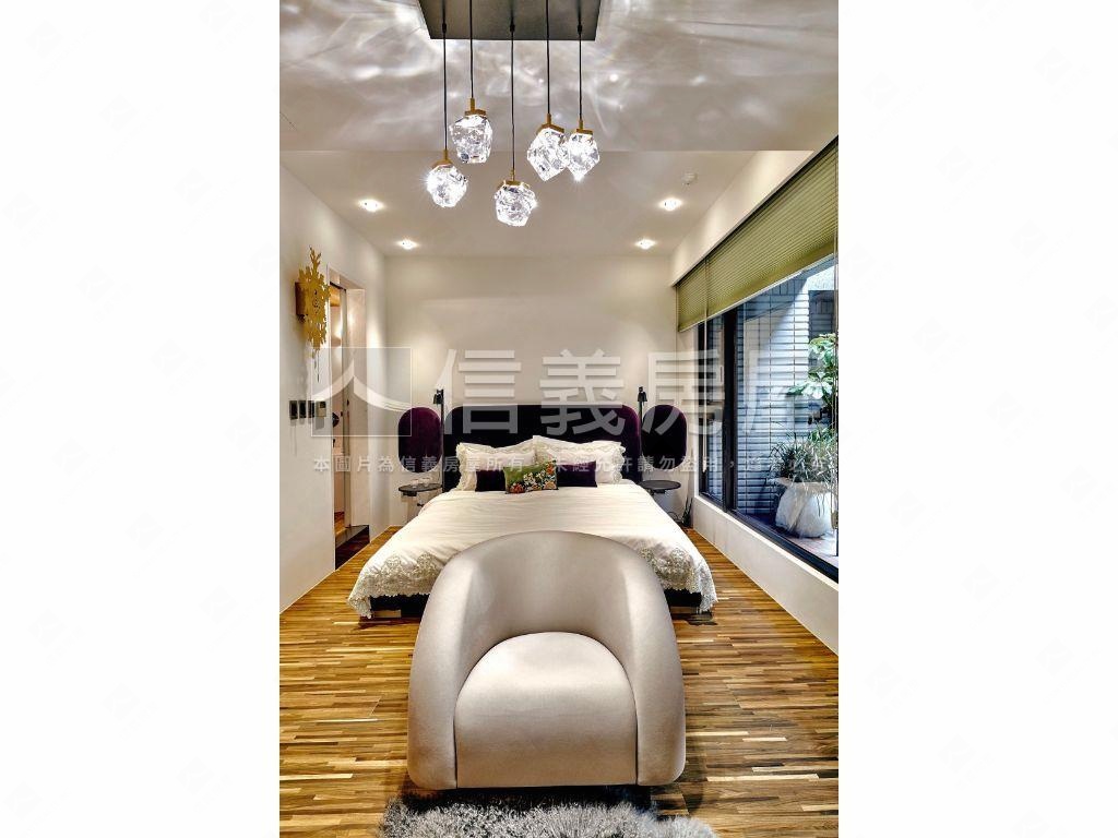 臻藏忠泰極雅緻裝潢露台戶房屋室內格局與周邊環境