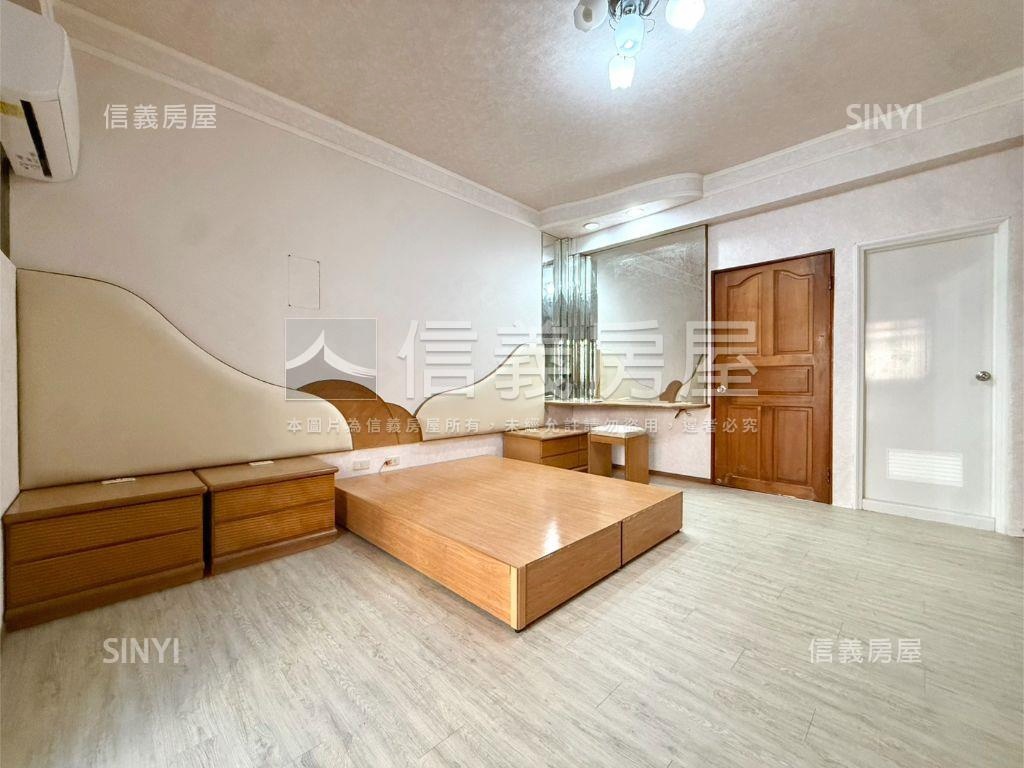 太子路中庭花園採光透天房屋室內格局與周邊環境