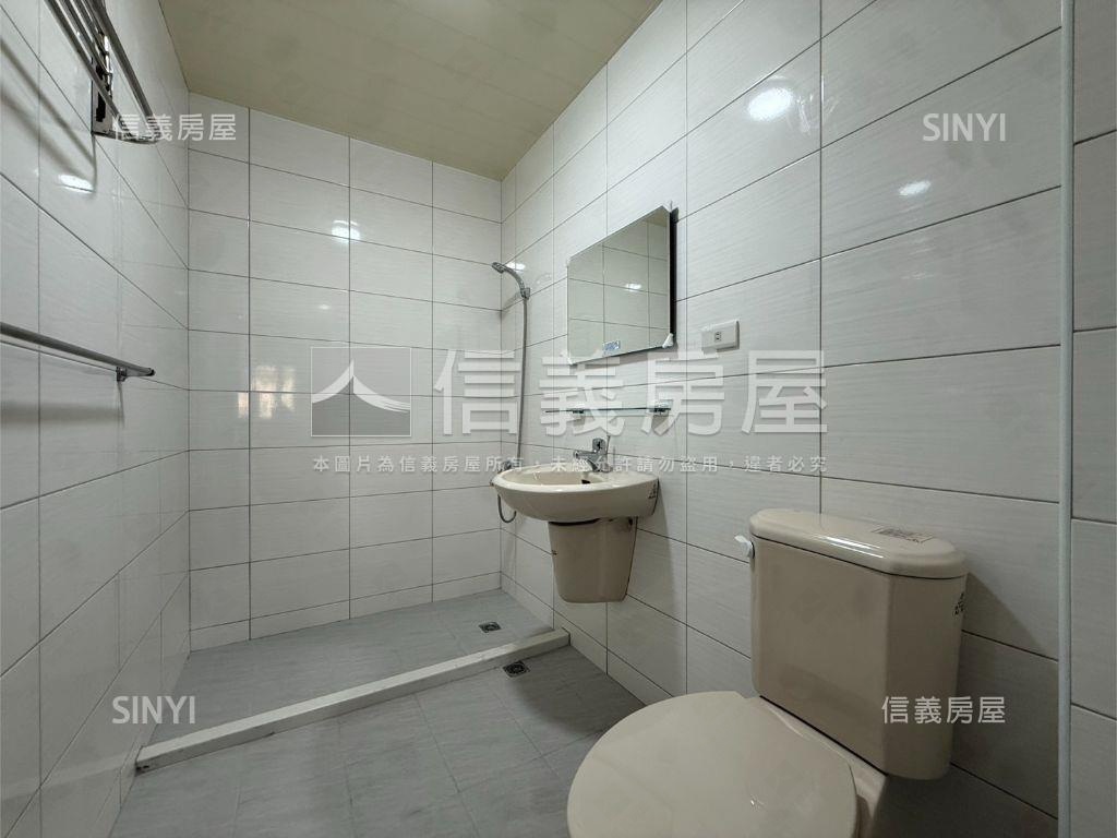 太子路中庭花園採光透天房屋室內格局與周邊環境