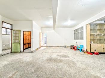 近公園金門街邊間透天