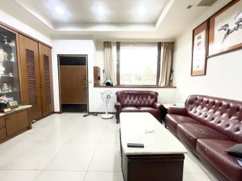 東區震後大地坪別墅