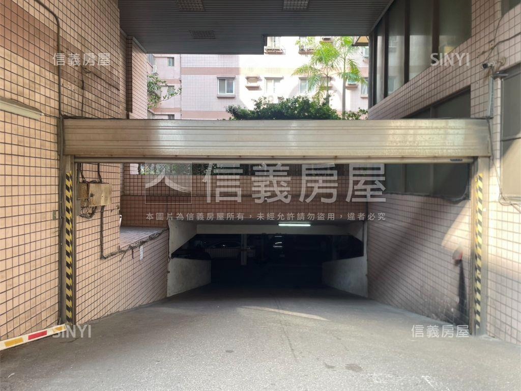 中央路電梯車位華廈房屋室內格局與周邊環境