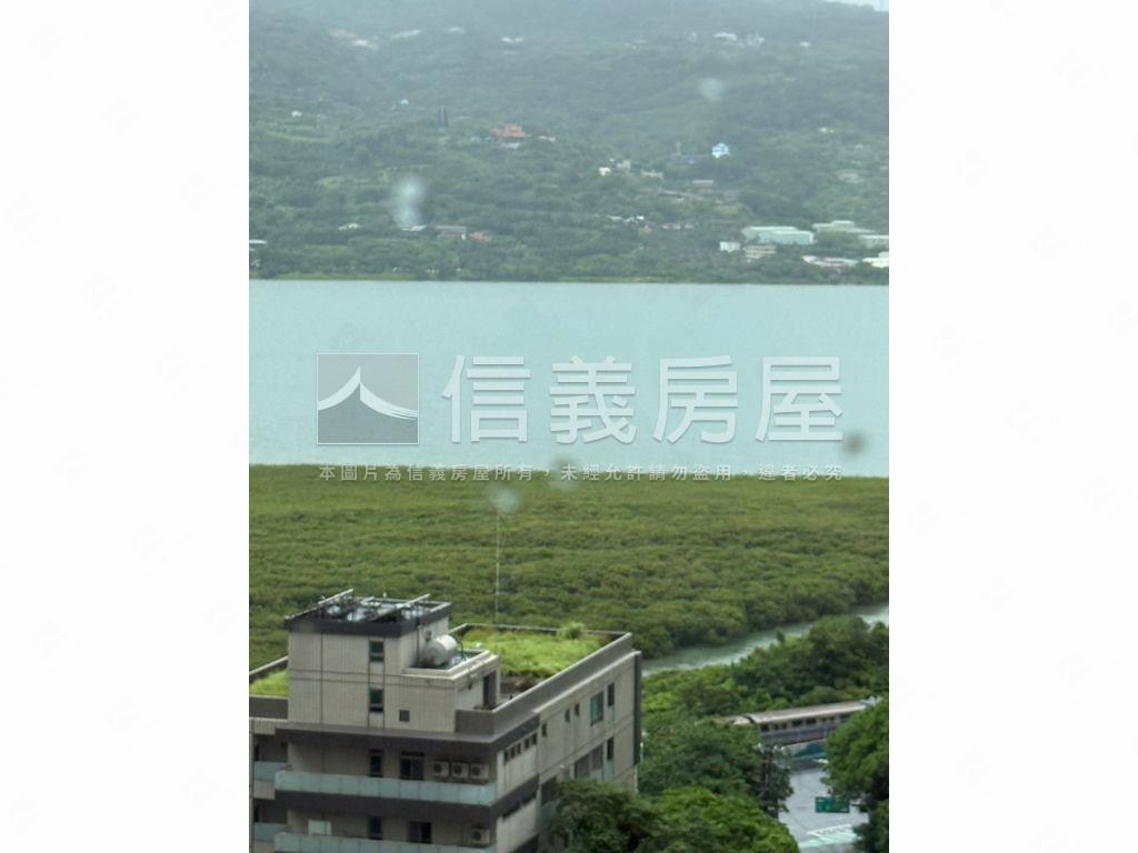 專任山海大地首景房屋室內格局與周邊環境