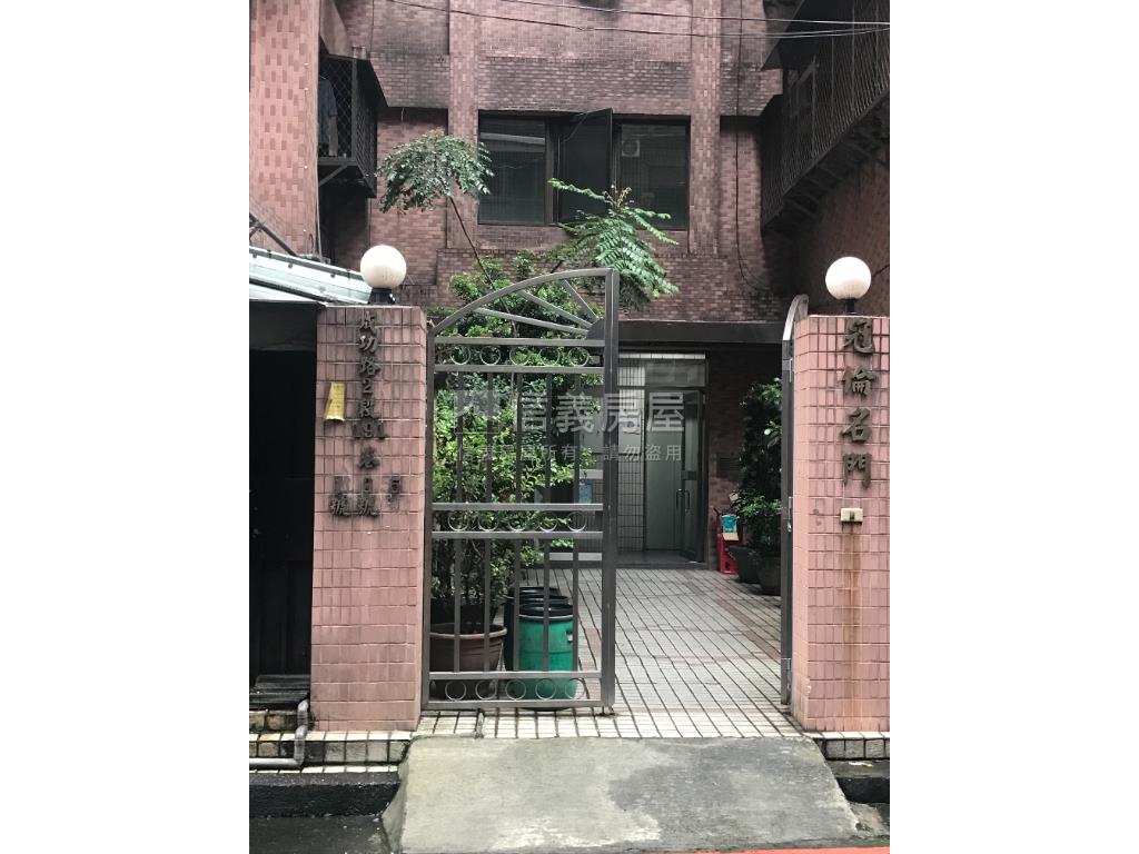 成功路低總價管理社區華廈房屋室內格局與周邊環境